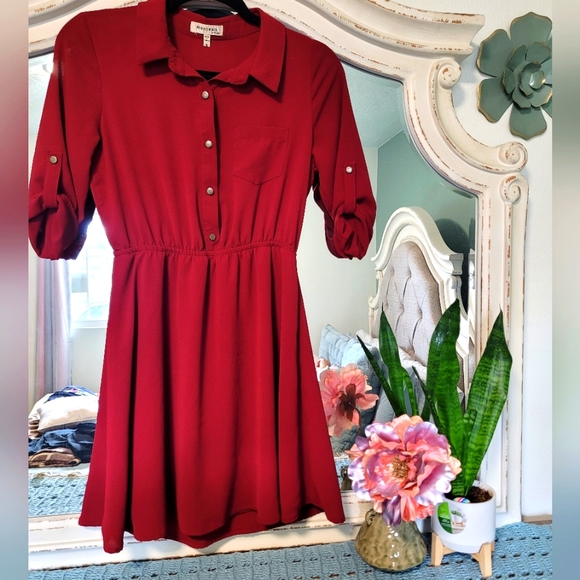 Red Dress S - Picture 1 of 7